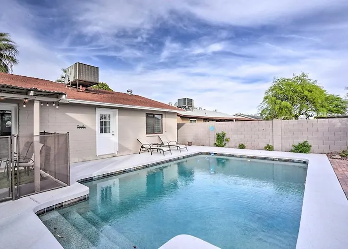 Private Pool + Playground: Family Home! *